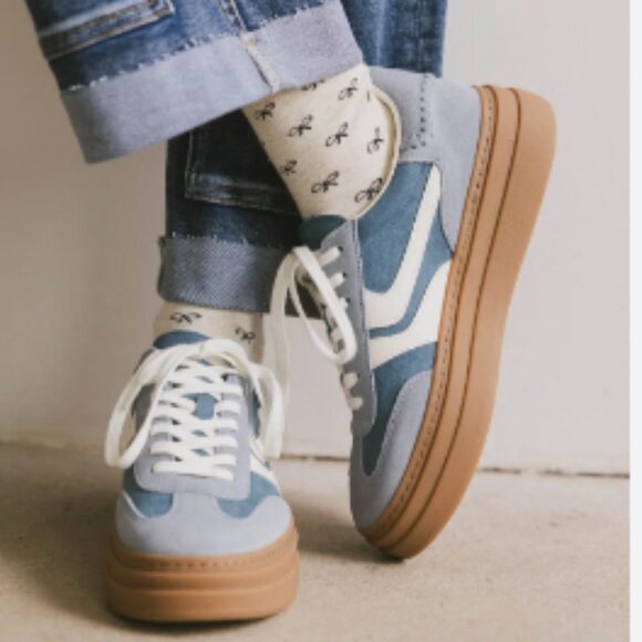 Steve Madden Dodge Low Top Platform sneakers blue multi - 9.5 - Picture 1 of 14